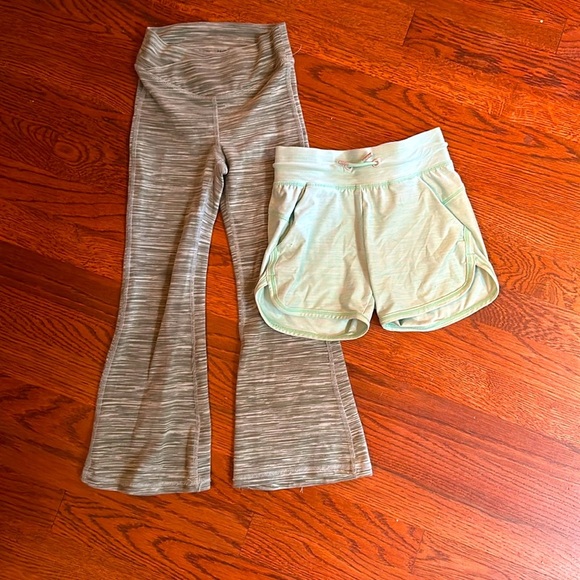 Girls size XS pants/shorts bundle - Picture 1 of 3